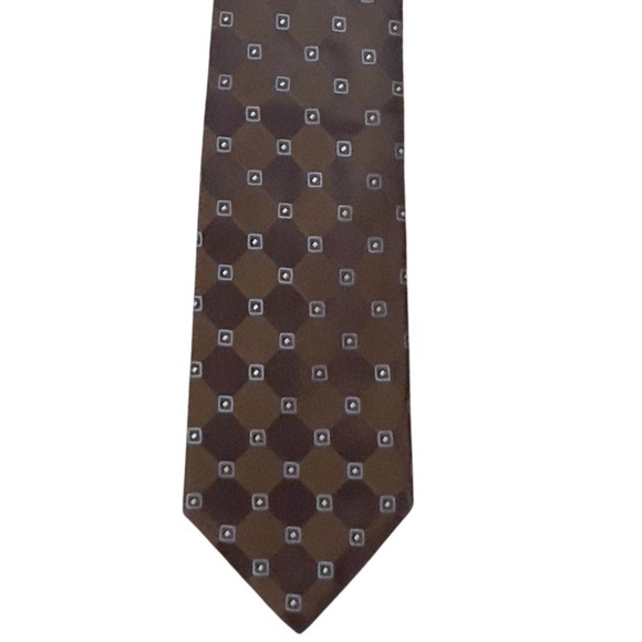 Tommy Hilfiger Men's Brown Diamond & Geo Print 100% Silk Necktie Business Career - Picture 2 of 8